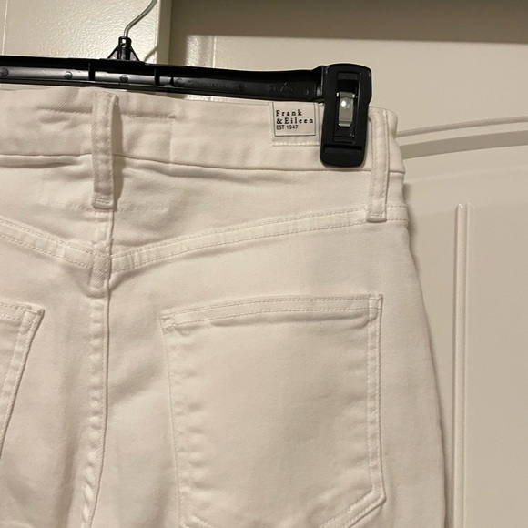 Frank & Eileen Killian Crop Flare Jeans in White high rise 
Like new size 27 - Picture 8 of 12